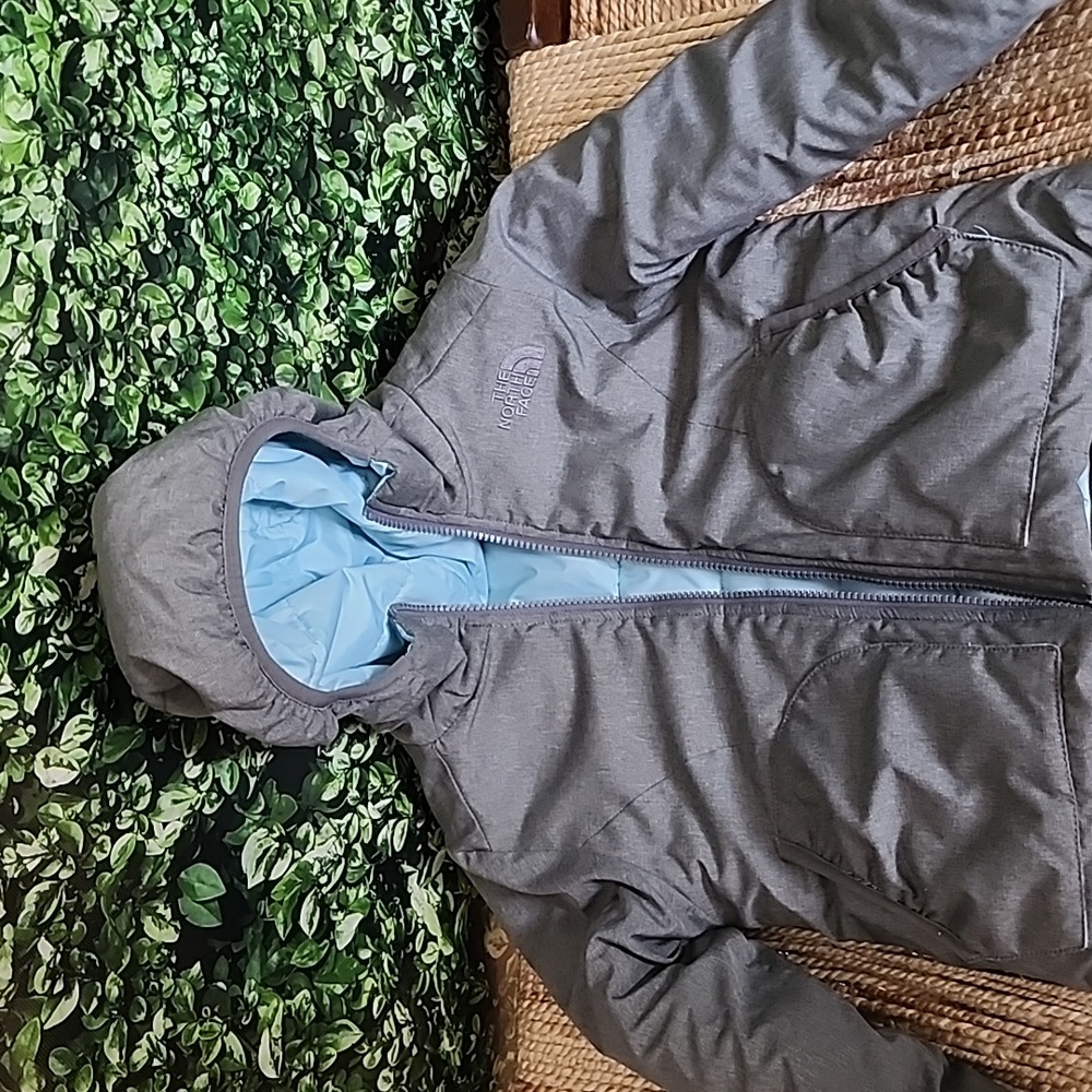The North Face Reversible Perrito Winter Down Coat girls 6 gray blue